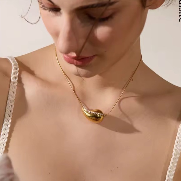 LGold Teardrop Pendant Necklace – PVD Real Gold Plated, Stainless Steel - Picture 3 of 14